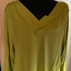 Peck & Peck Women's shirt size XL Green long-sleeved blouse